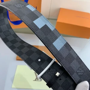 LOUIS VUITTON BELT - B0294