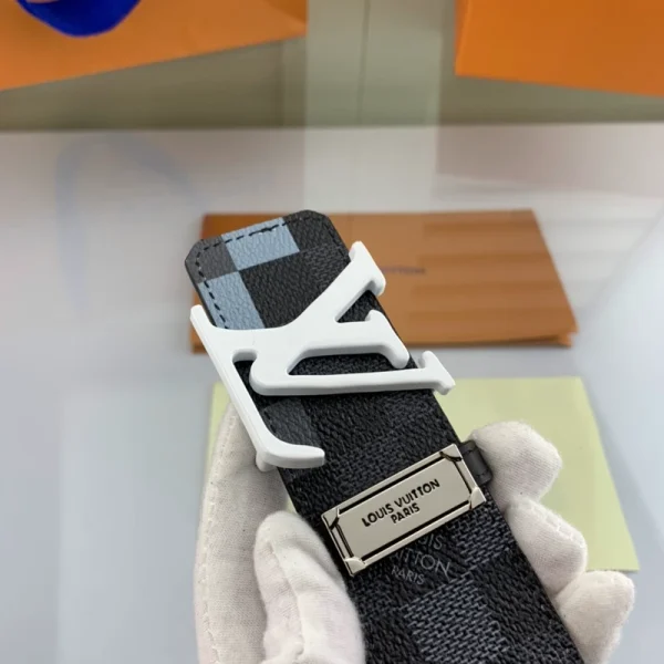 LOUIS VUITTON BELT - B0294