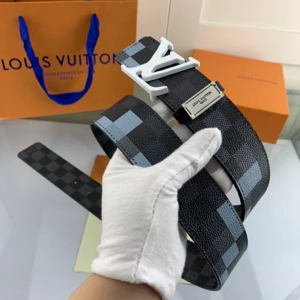 LOUIS VUITTON BELT - B0294