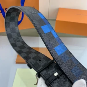 LOUIS VUITTON BELT - B0295