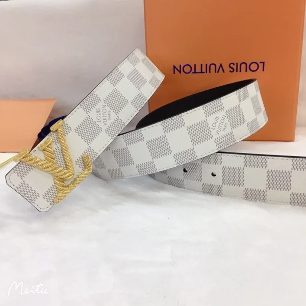 LOUIS VUITTON BELT - B0299