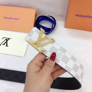 LOUIS VUITTON BELT - B0299