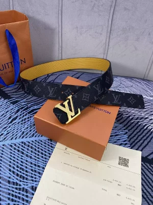 LOUIS VUITTON BELT - B0300