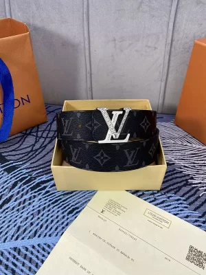 LOUIS VUITTON BELT - B0303