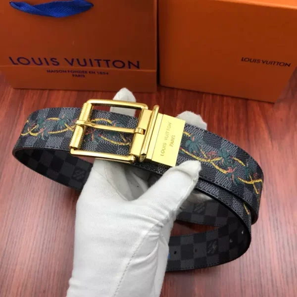 LOUIS VUITTON BELT - B0304