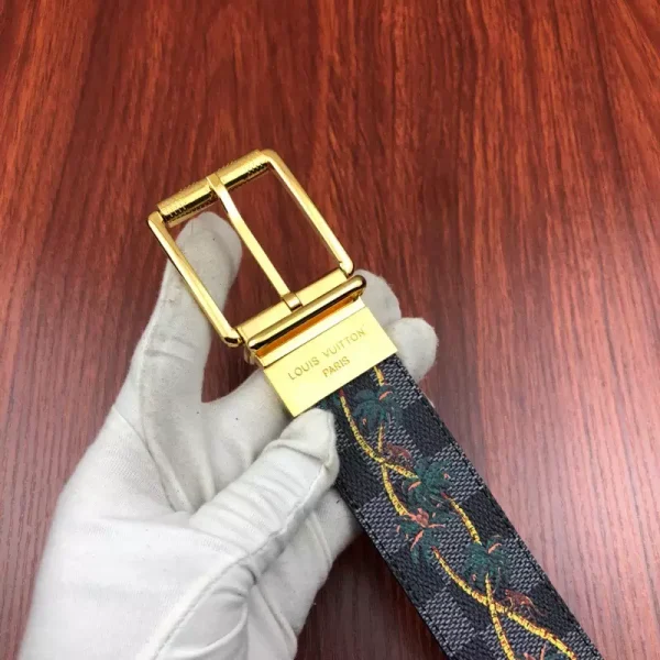 LOUIS VUITTON BELT - B0304