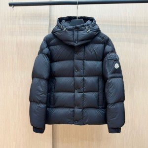 Moncler Vezere Short Down Jacket - MC138